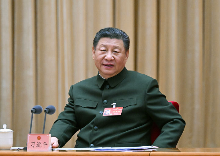 习近平在出席解放军和武警部队代表团全体会议时强调 强化使命担