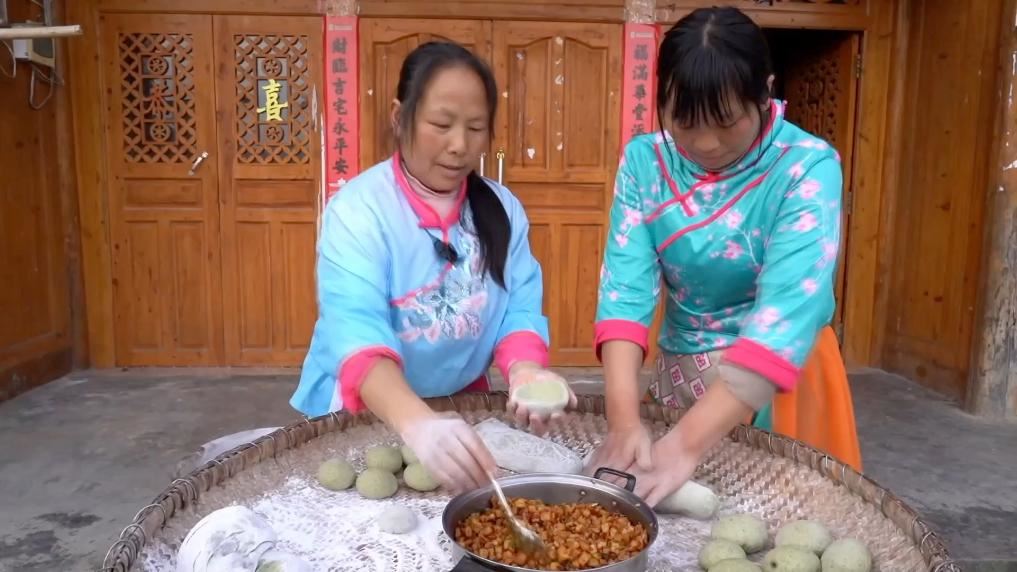 清明小长假 感受中华传统文化_新闻频道
