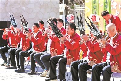不遗余力守护“活着的国宝古乐”_新闻频道
