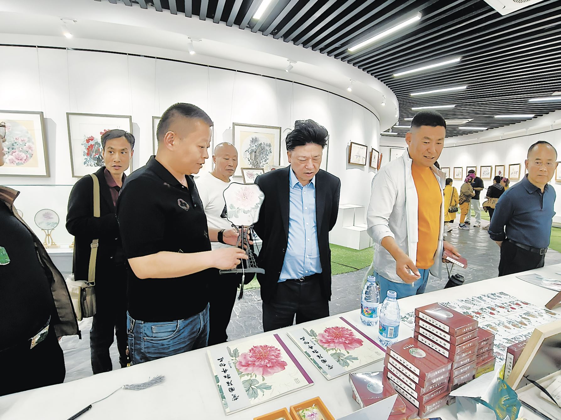 牡丹文创产品带动“美丽经济”