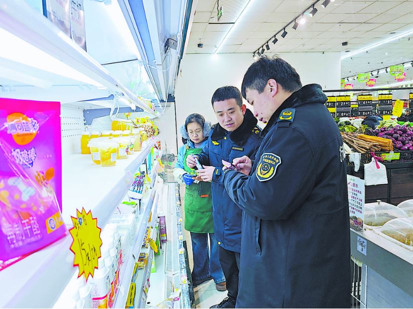 守护群众“舌尖上的年味”