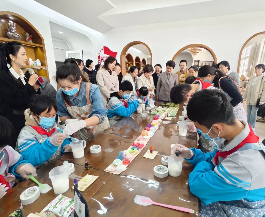 巾帼建功,共促发展