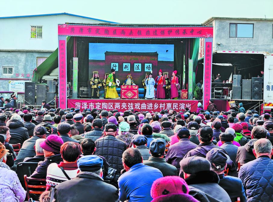戏韵悠扬润民心