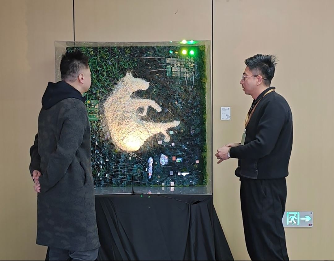 《硅基灵韵:进化共生的相互依赖》交互作品-乔业孔