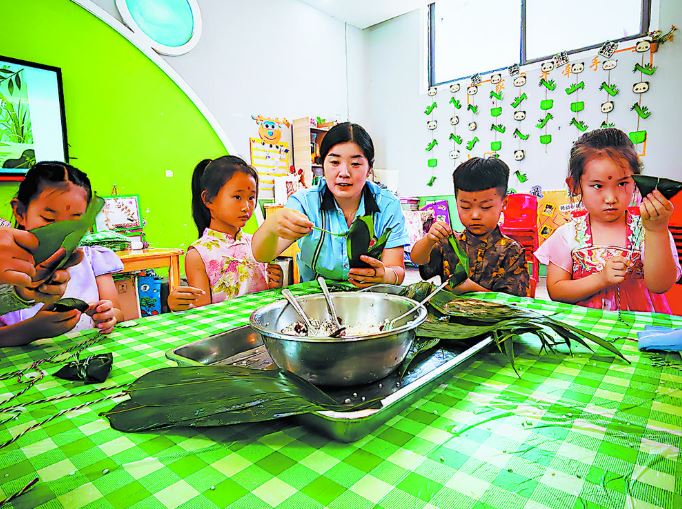 民俗文化润童心