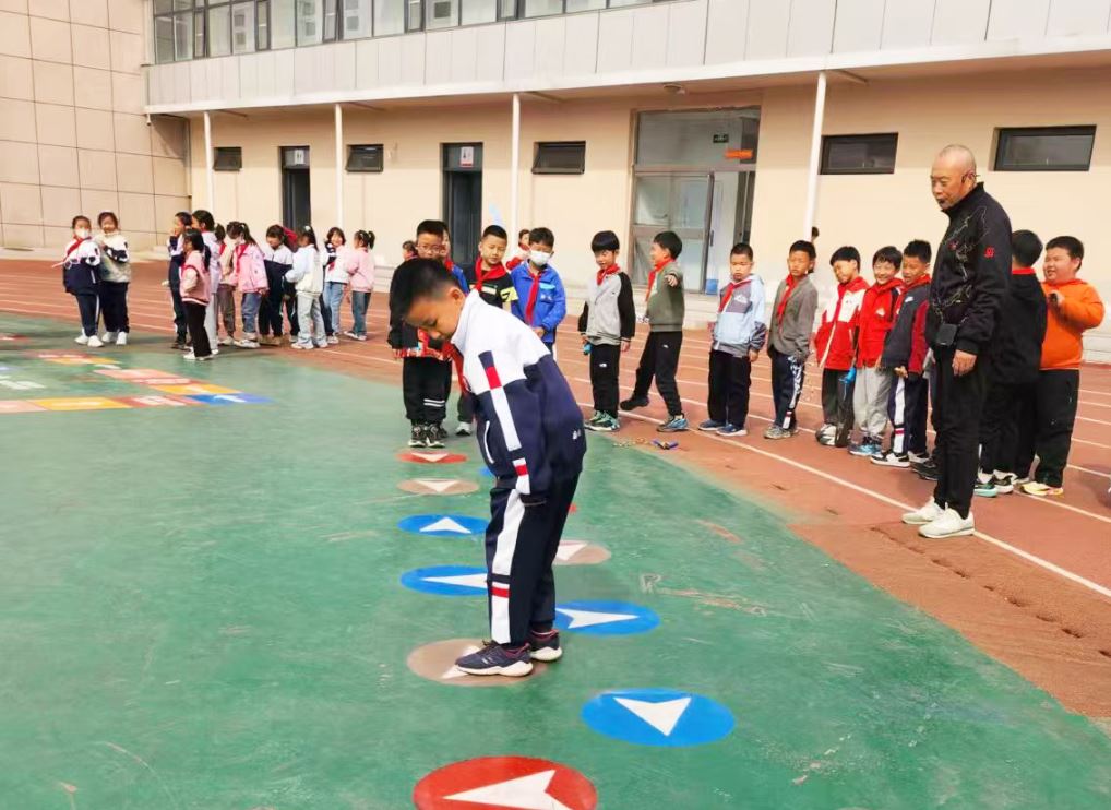 中小学生每天在校运动时间如何达到2小时？——来自河北多地校园